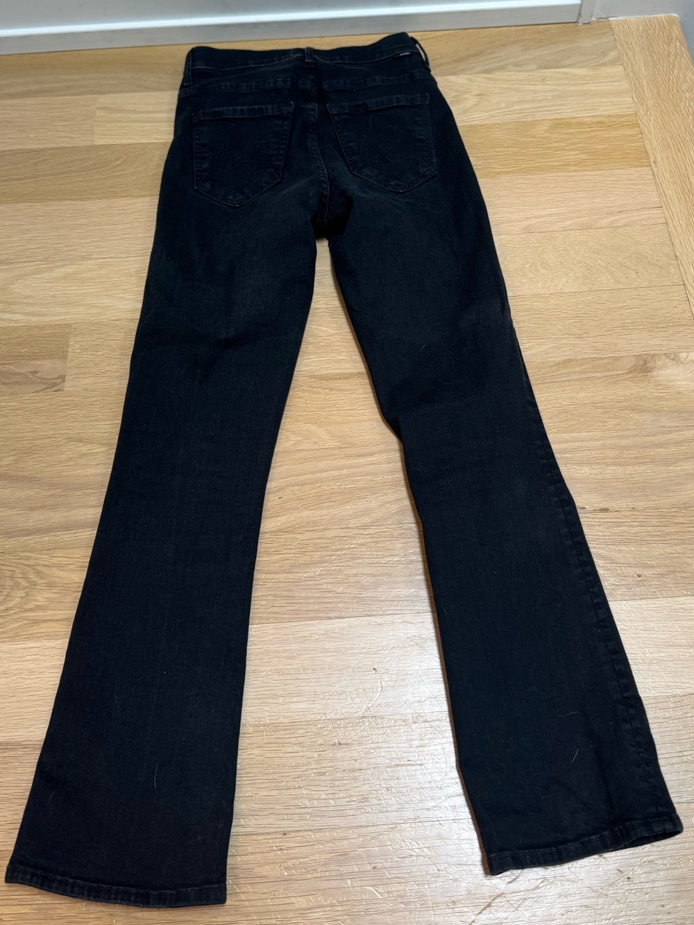 MOTHER The Insider Crop High-Rise Jeans in Black in Size 23 - Picture 4 of 7
